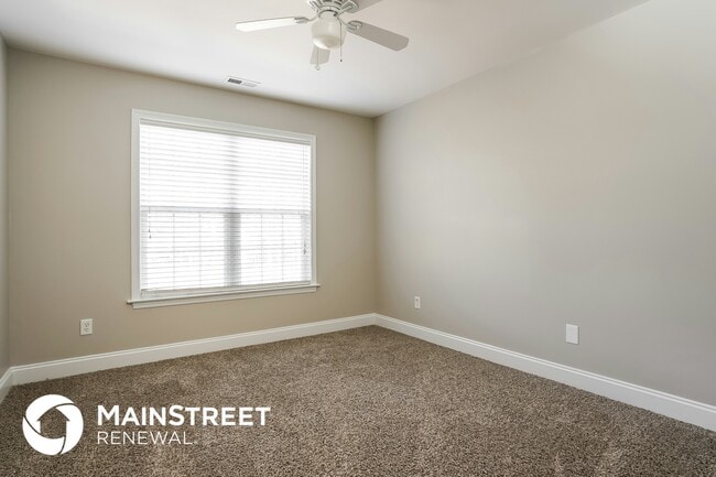 Building Photo - 515 Barrette Ln