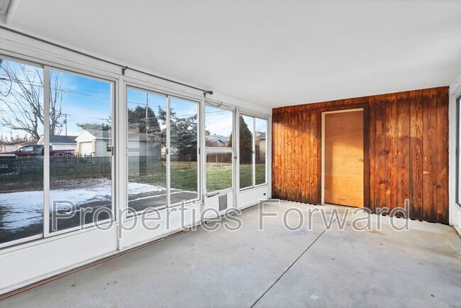 Building Photo - 2698 Kenny Ln