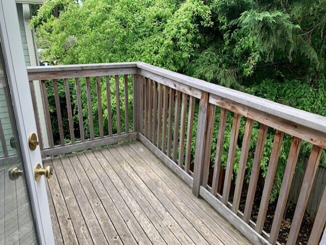 Building Photo - Wedgewood House