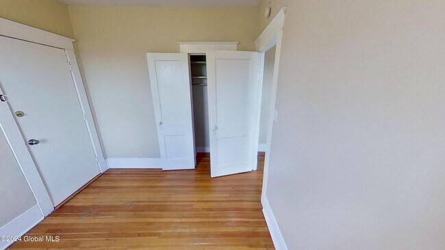 Building Photo - 469 Delaware Ave