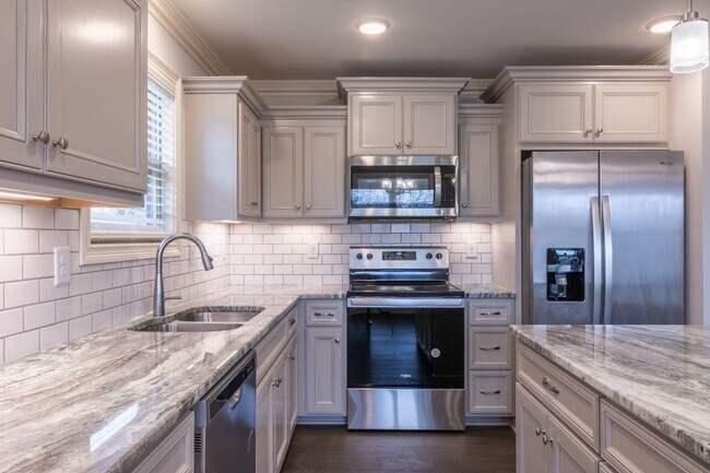 Building Photo - FOR LEASE - Brand New Construction - 3BR, 2.5BA, 2300sqft (Gallatin)