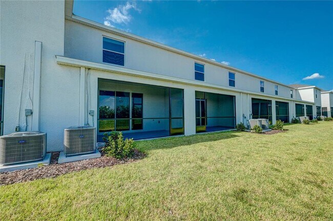 Building Photo - 17436 Crescent Moon Lp