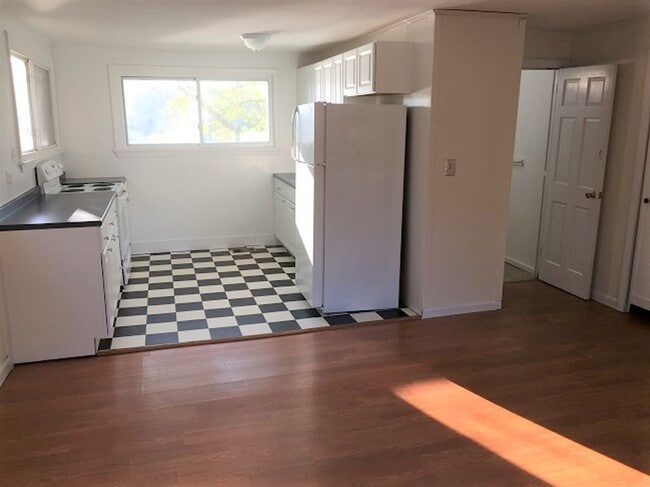 Building Photo - 19-21 Penobscot Street, Orono ME