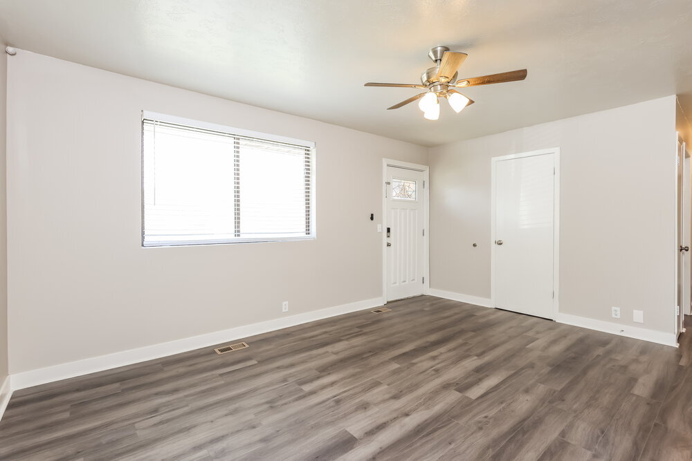 Building Photo - 9709 E Annalyn Dr