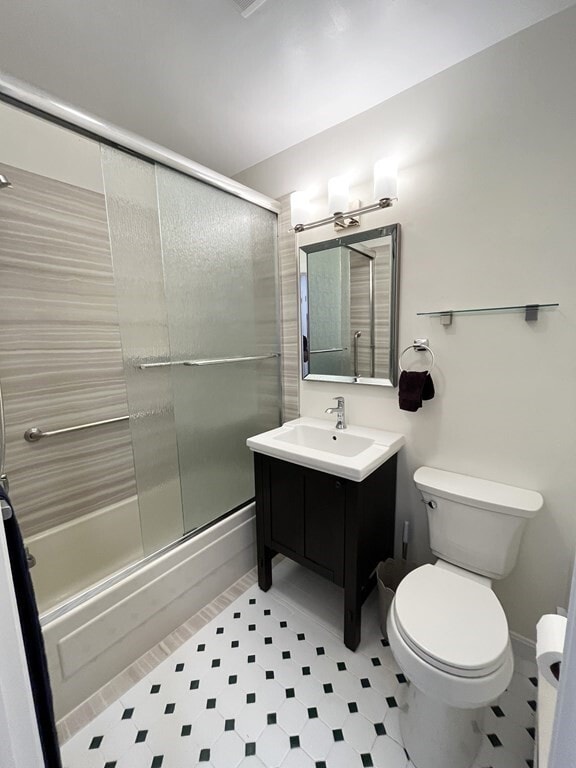 Building Photo - 2A Wellington St