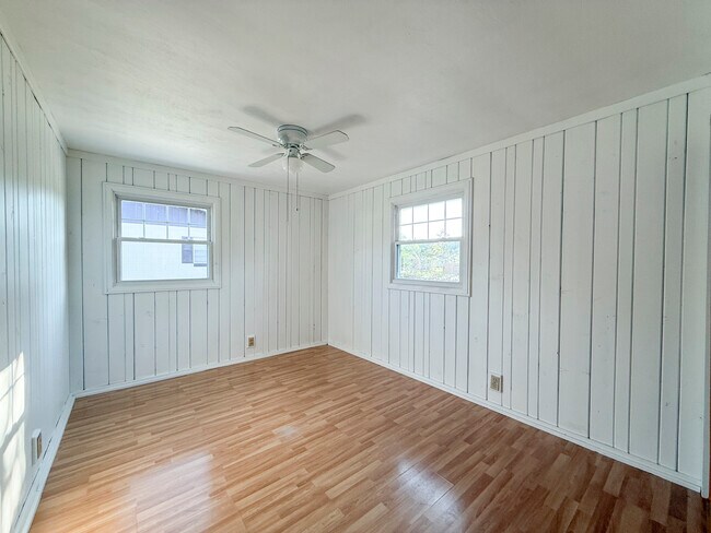 Building Photo - 32132 Perch Ave