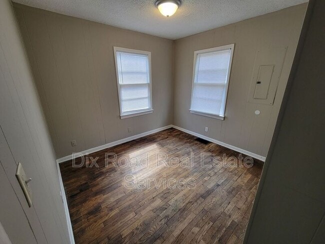 Building Photo - 2029 Pater Ave