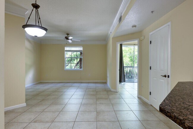 Building Photo - 125 Galicia Way