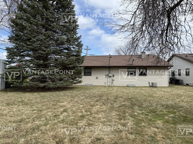 Building Photo - 2719 N Locust St