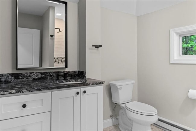 Building Photo - 376 Arnolds Neck Dr