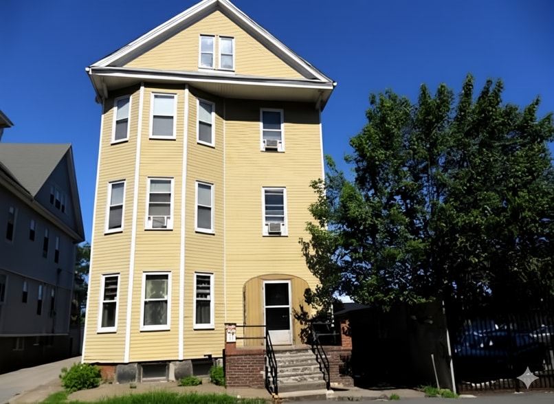 Primary Photo - 24 Everett St