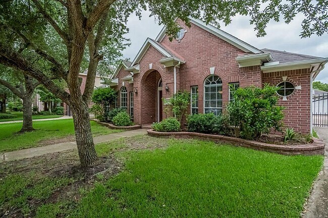 Building Photo - 6105 Jordan Dr