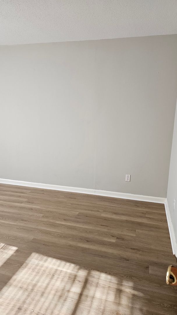 Building Photo - 2214 Jerry Jones Dr