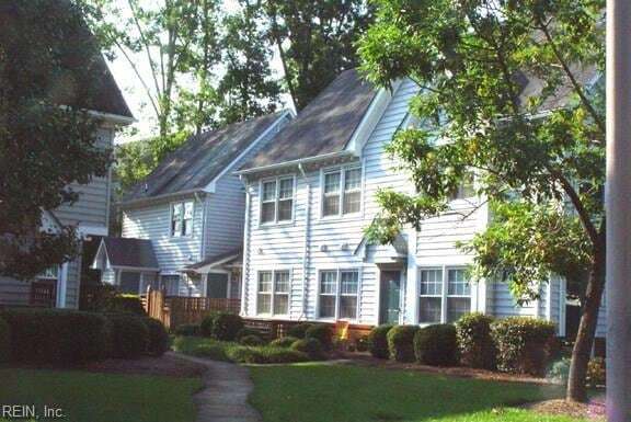 Building Photo - 400 Bracknell Arch