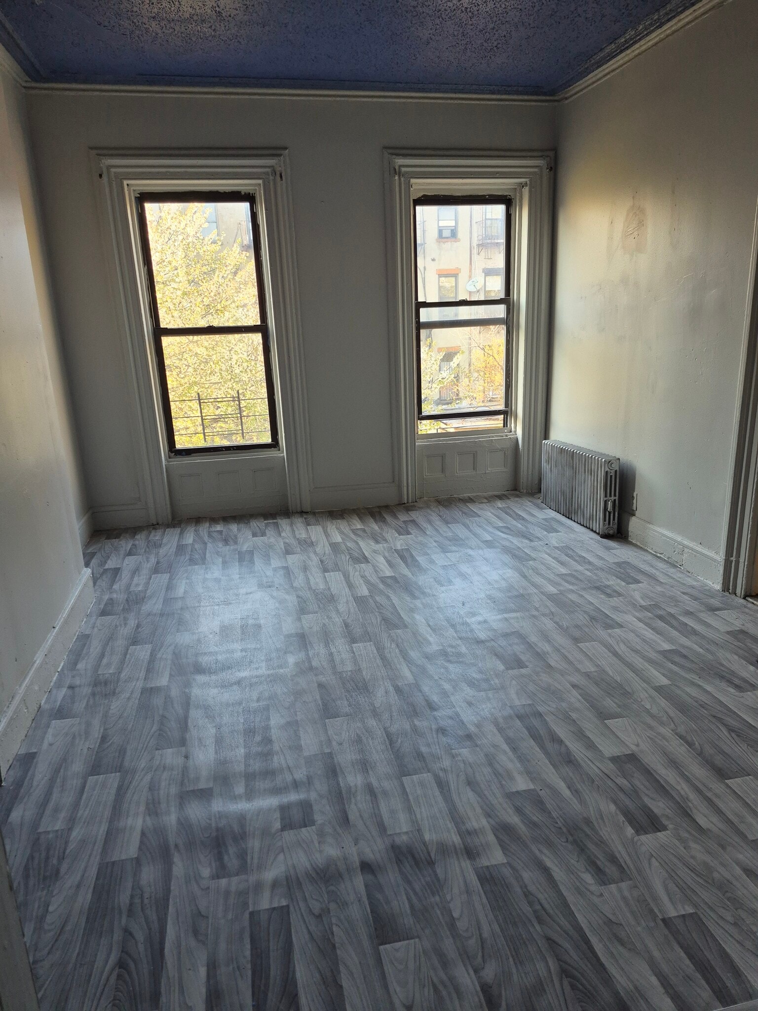 Living room - 179 Hart St