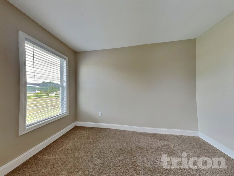 Building Photo - 26 Fish Whistle Ct