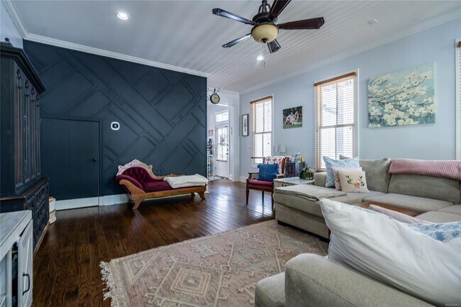 Building Photo - 48 Bright Spot St
