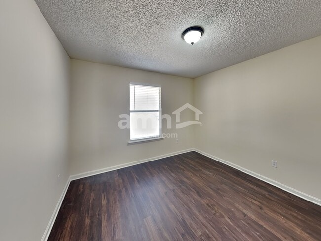 Building Photo - 2952 Majestic Oaks Ln