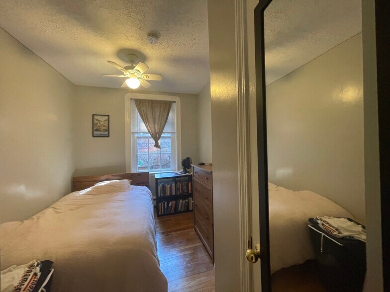 Building Photo - 41 Anderson St