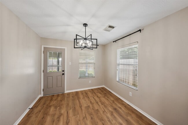 Building Photo - 7826 Chervil Ln