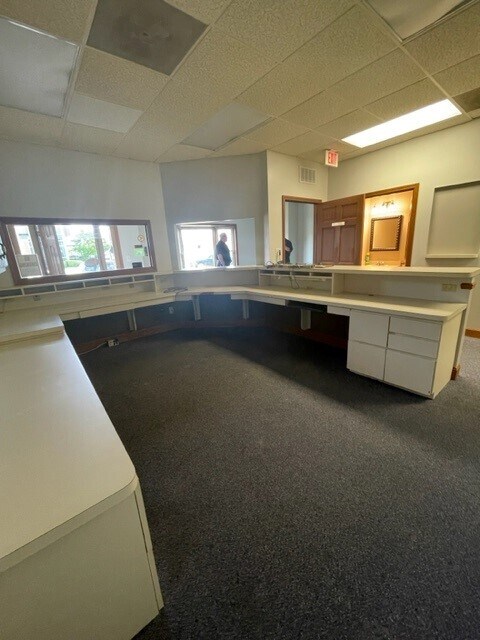 Building Photo - 270 James Bohanan Dr