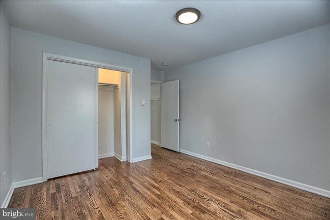 Building Photo - 164 N Fairville Ave