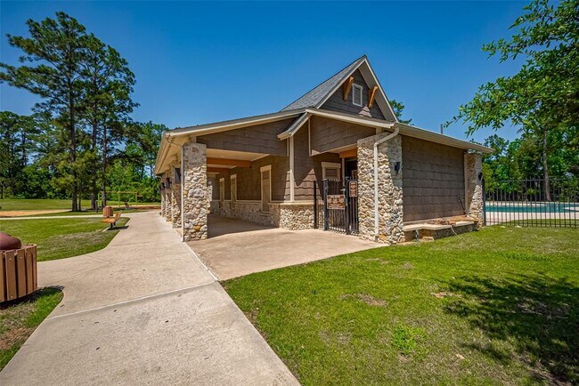Building Photo - 12013 New River Ct