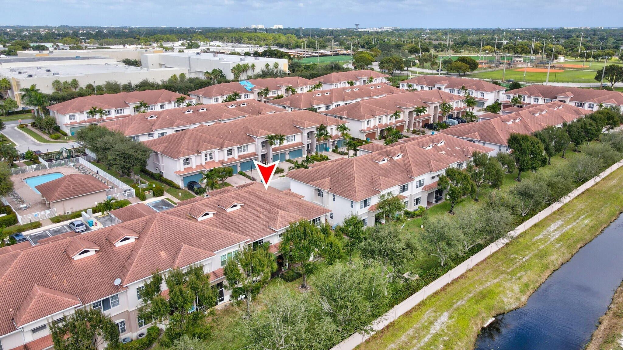 Building Photo - 47 Lancaster Rd