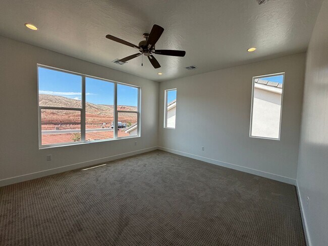 Building Photo - BRAND NEW 4 BEDROOM HOME OR RENT!