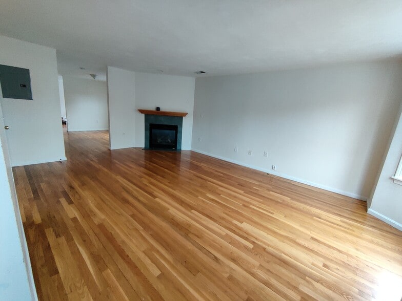 Living Room - 235-2 Columbia Rd