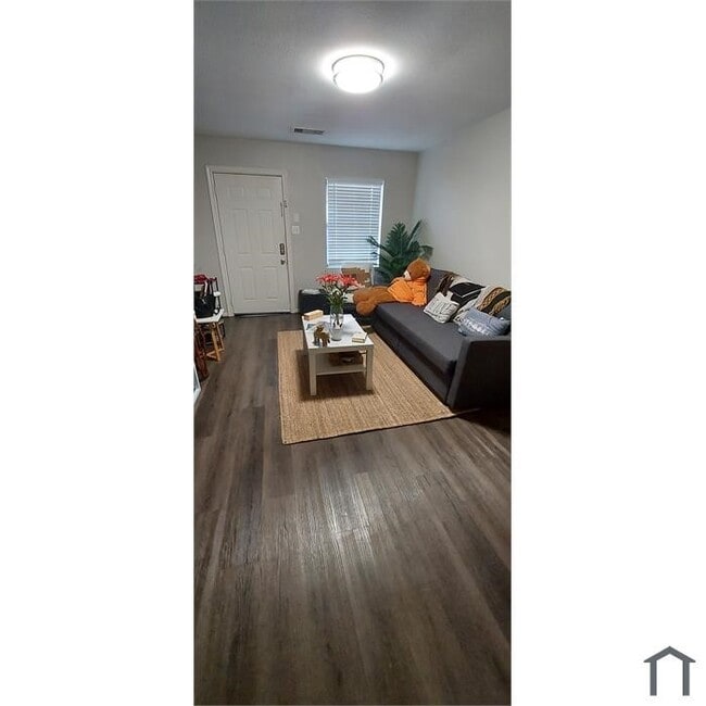 Building Photo - 3232 Berry St