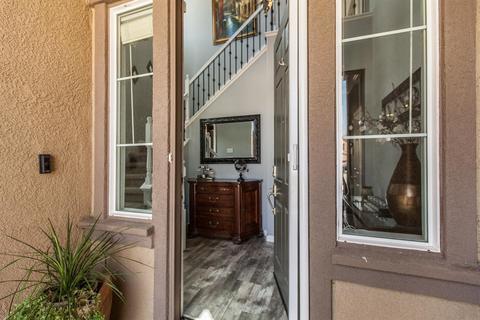 Building Photo - 20863 Grapevine Dr