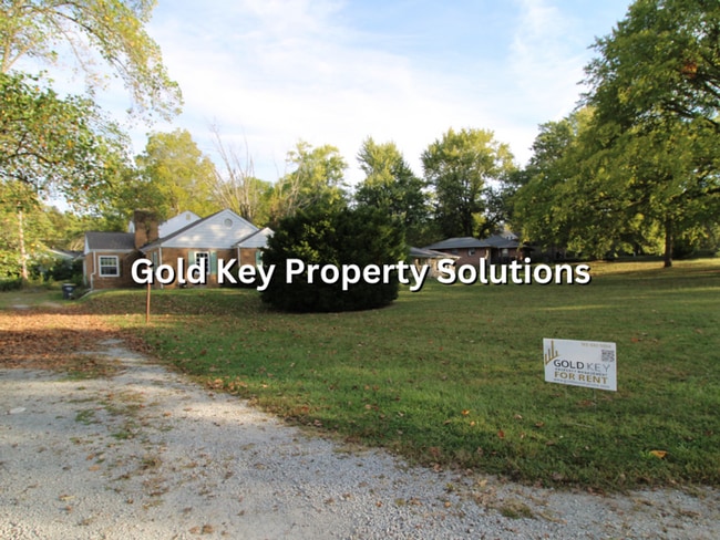 Primary Photo - Adorable Brick 4 BR 1 BA House Near Golf C...