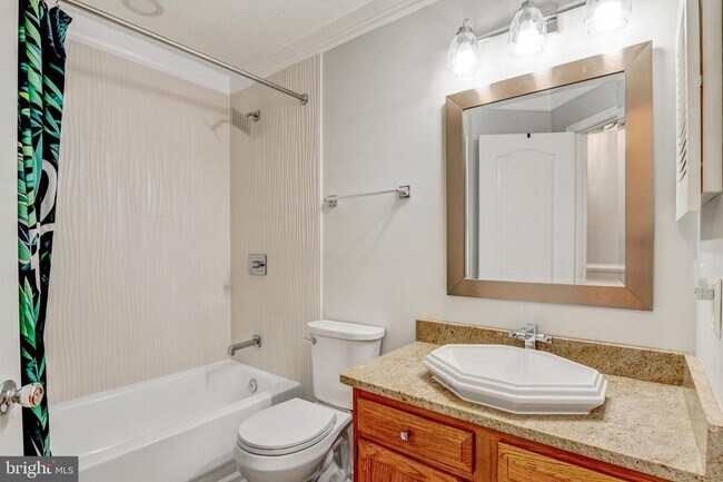 Building Photo - 7505 Castle Rock Dr