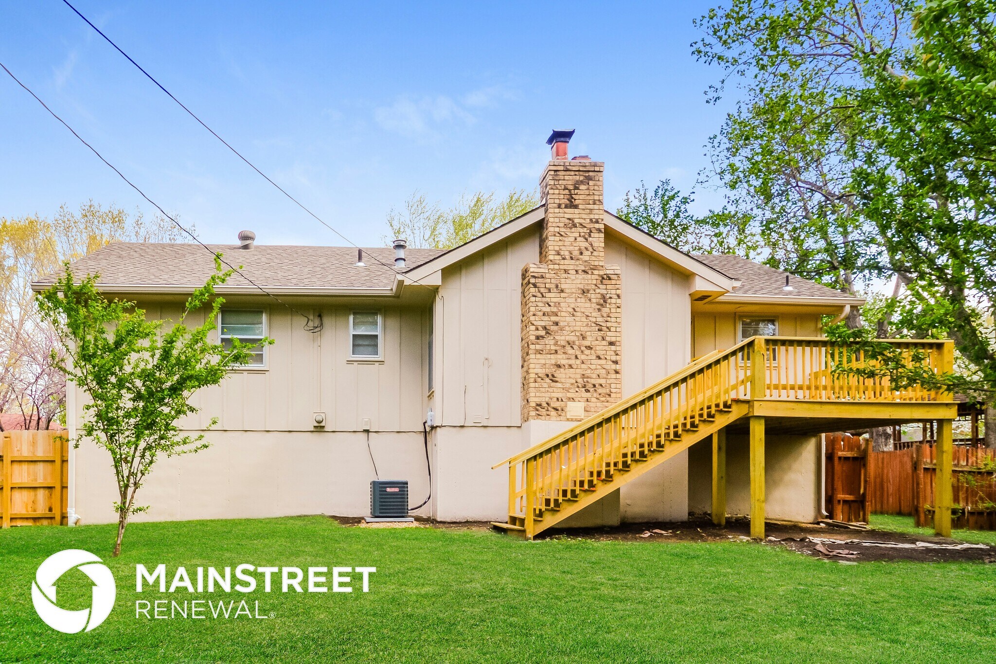 Building Photo - 16105 E 27th Ter S