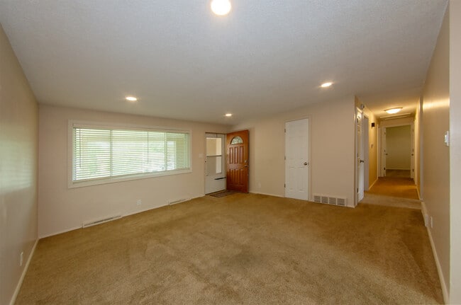 Building Photo - 4761 Greybull Ave