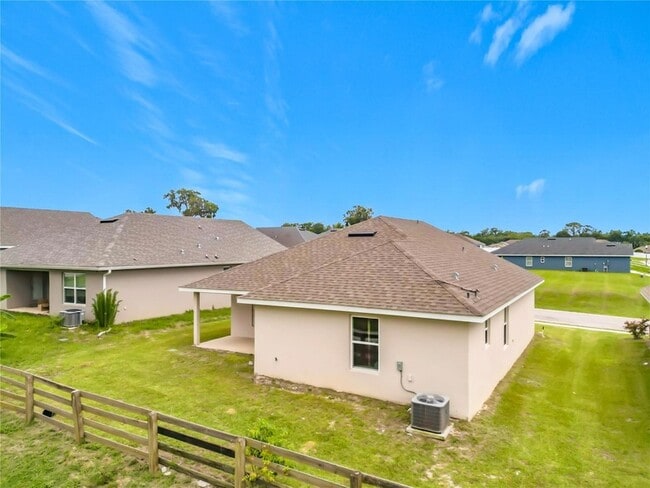 Building Photo - 187 NW 45th Loop
