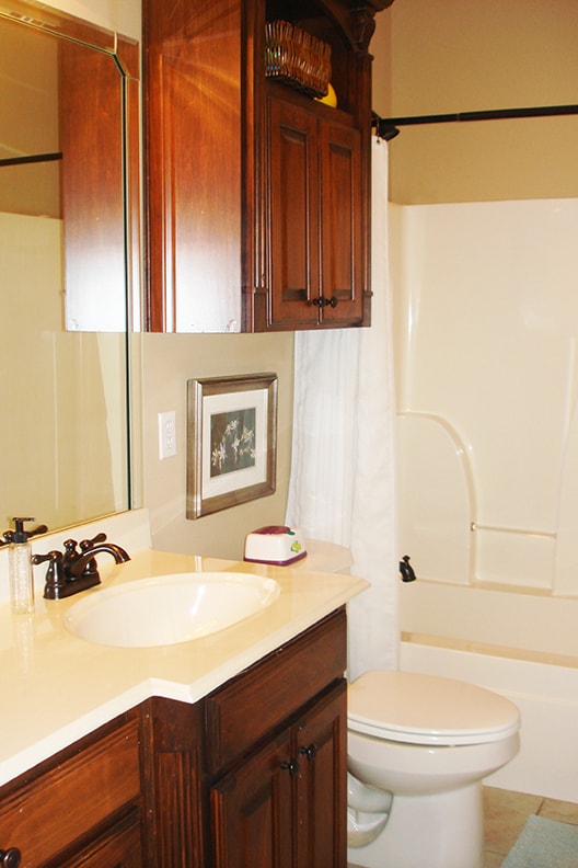 Building Photo - 508 Falling Water Cir