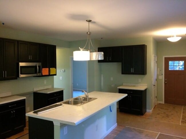 Building Photo - Contemporary Duplex in Prime Downtown Cary...