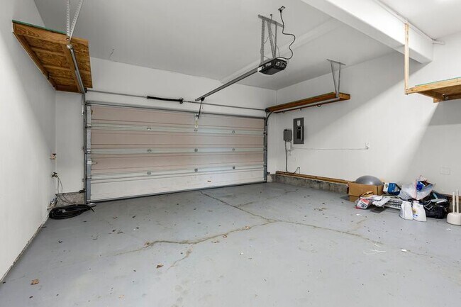 Building Photo - 3940 NW 148th Pl