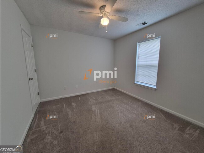 Building Photo - 3705 Wavetree Overlook NW