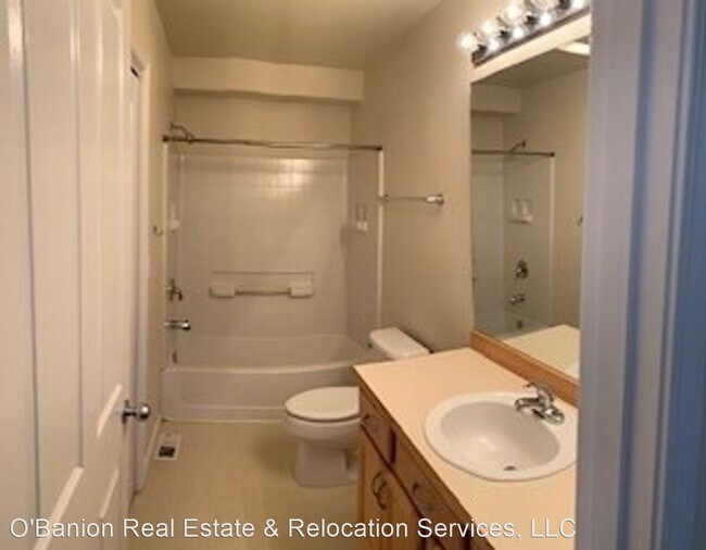 Building Photo - 2 br, 2 bath House - 6133 Spruce Meadows Loop