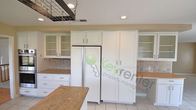 Building Photo - Oceanside |  Single Family Home |2–3 miles away from Hwy 78