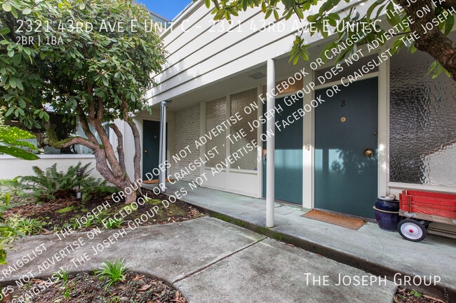 Building Photo - 2321 43rd Ave E