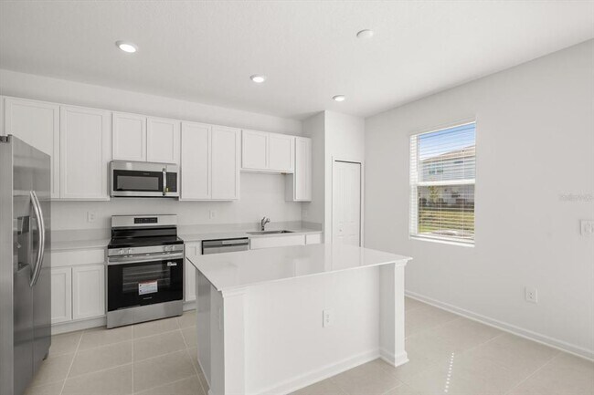 Building Photo - 6009 Zen Wy