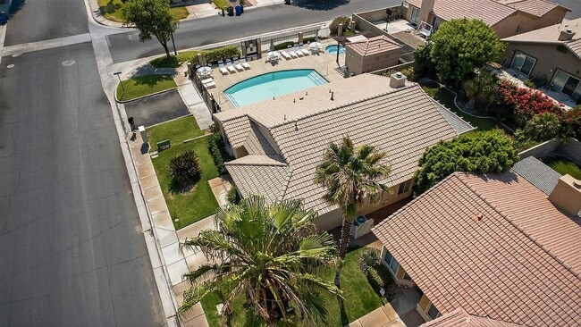 Building Photo - 82587 Delano Dr