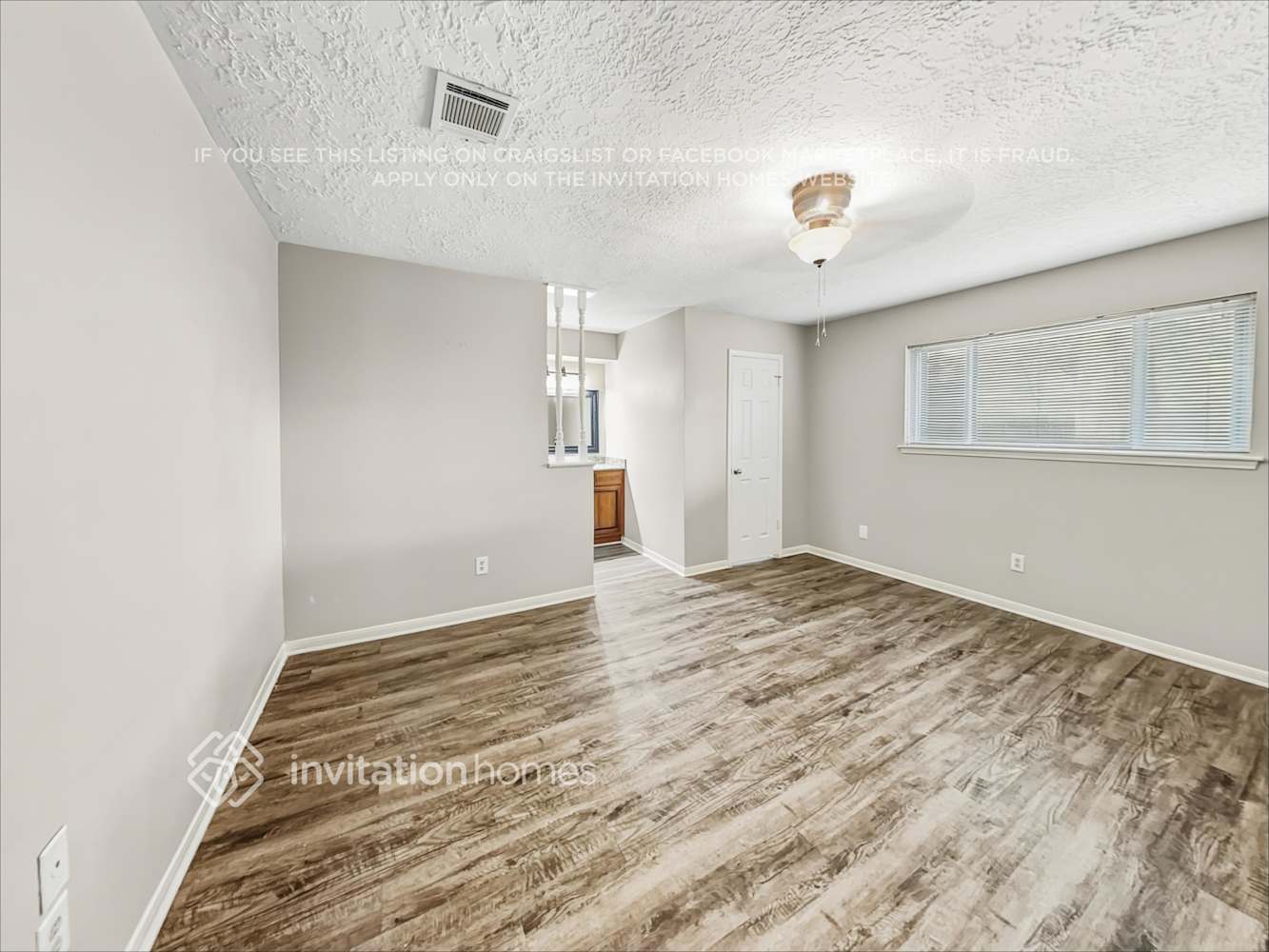 Building Photo - 1824 Meadow Creek Dr