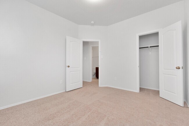 Building Photo - 3443 Hughes Mdw Wy
