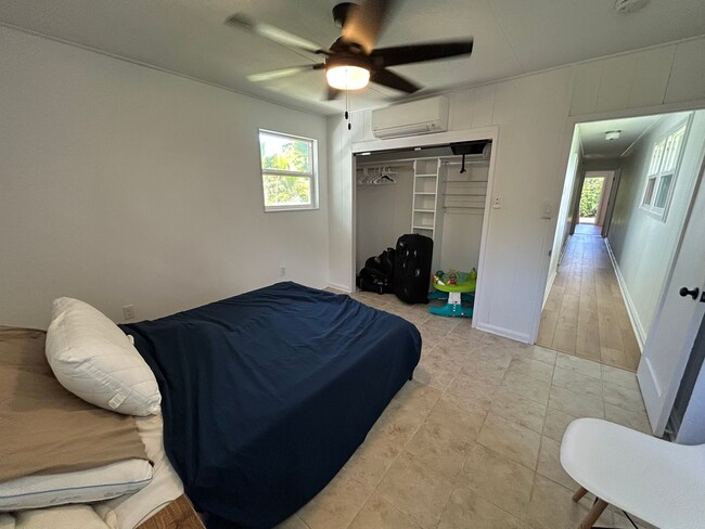 Building Photo - Beautifully Renovated Kailua Home | Walk t...
