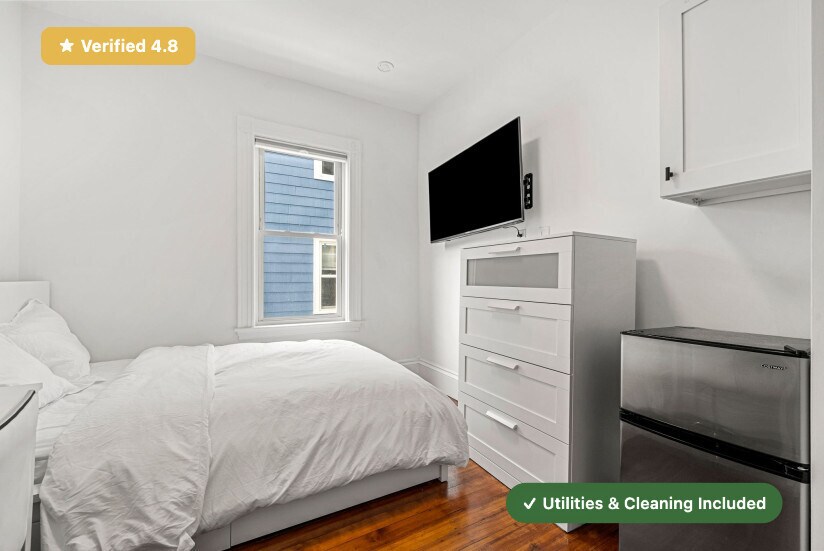 Building Photo - New RoostUp Furnished Private Bedroom in the Dorchester Neighborhood of Boston!